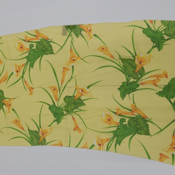 Scarf Wrap Buttery Yellow Calla Lillies Floral Sheer Chiffon Vintage Lightweight - Picture 2 of 8